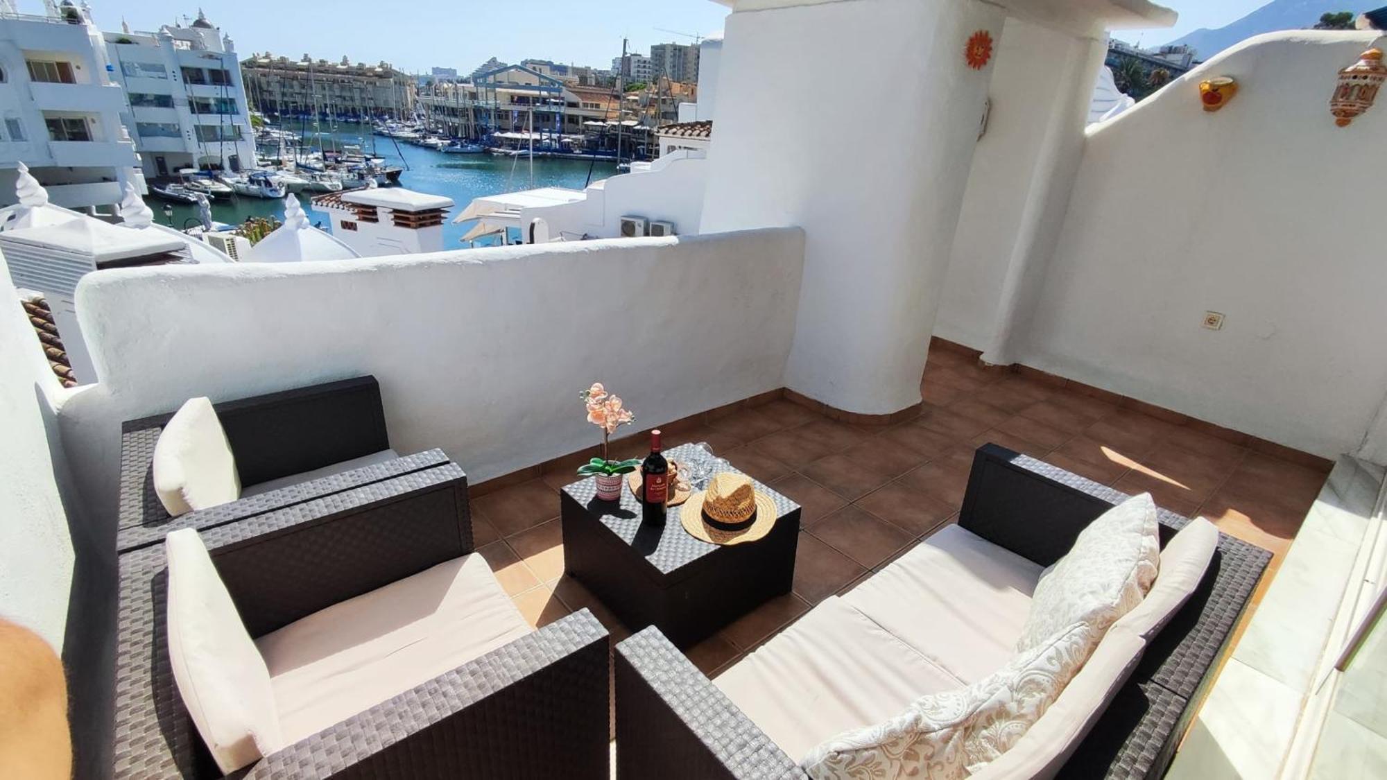 Puerto Marina Luxury Apartment With Sea Views Benalmádena Eksteriør bilde
